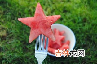 西瓜和芹菜能一起吃吗,芹菜和西葫芦能一起吃吗