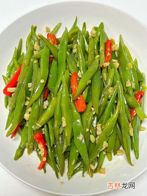 下饭豇豆怎么做,一把豇豆、两勺酱，怎么做出美味又下饭的酱烧豇豆？