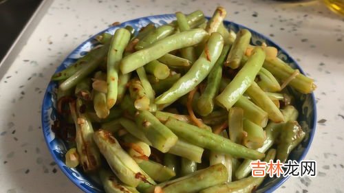 下饭豇豆怎么做,一把豇豆、两勺酱，怎么做出美味又下饭的酱烧豇豆？