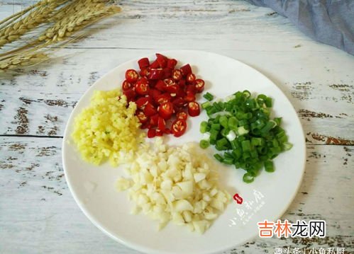 地皮菜泡了一晚上还能吃吗,地皮菜怎么吃