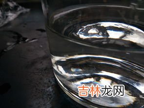 蒸馏水是不是溶液,蒸馏水是溶液吗