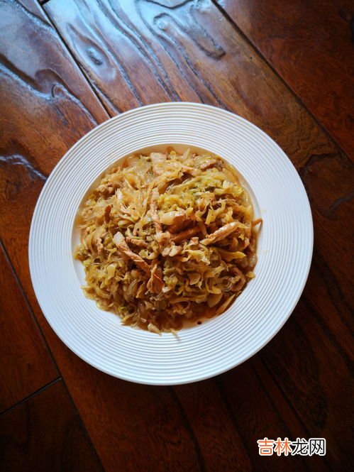 酸菜炒肉泥制作方法,酸菜炒肉泥制作方法