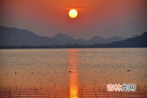 宁波东钱湖属于哪个区,东钱湖是否属于鄞州区？