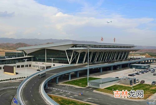 西宁火车站到曹家堡机场要多少小时,曹家堡机场到西宁火车站要多久啊