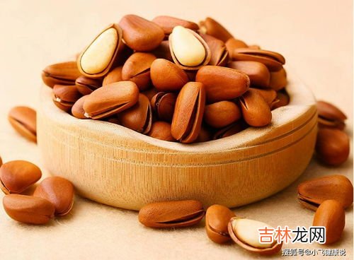 松子如何开口方法,松子怎么弄开