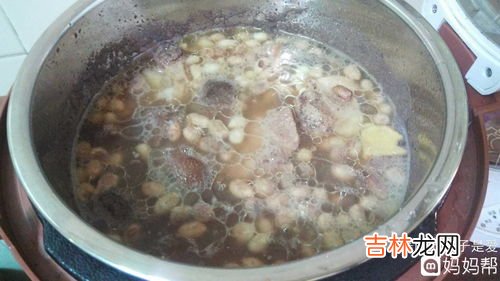 筒骨怎么煲汤最有营养,筒子骨一般和什么炖汤比较好 哪些食材和筒子骨炖汤好