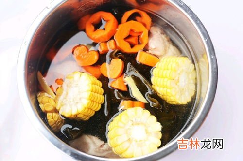 筒骨怎么煲汤最有营养,筒子骨一般和什么炖汤比较好 哪些食材和筒子骨炖汤好