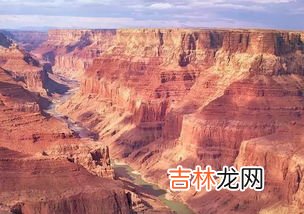 东非大裂谷的地理位置和特点分别是什么,东非大裂谷是什么样的？