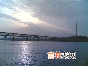 武汉长江大桥是哪一年修建的,武汉长江大桥是哪一年兴建的?