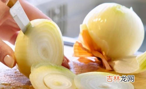 白洋葱和黄洋葱的区别有哪些,洋葱有哪几种有什么区别?什么样的辣和不辣