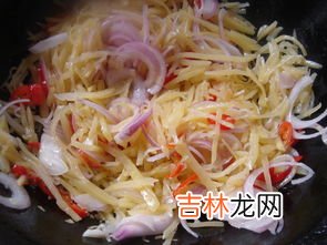 洋葱炒土豆丝的危害,洋葱和土豆一起烧有毒吗