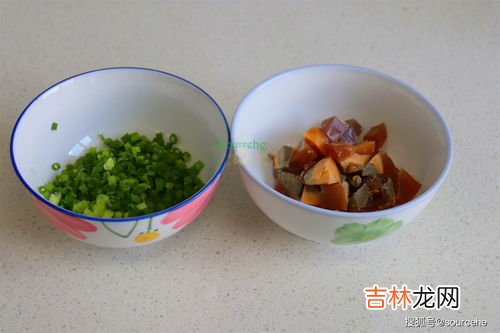 电饭锅一碗米几碗水,电饭锅蒸米饭米和水的比例是多少?