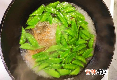 素炒荷兰豆的家常做法,清炒荷兰豆怎么做才好吃?