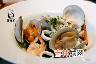 墨鱼是海鲜吗,墨鱼属于什么动物?
