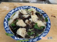 云吞是不是饺子,饺子与馄饨有什么区别？拜托了各位 谢谢