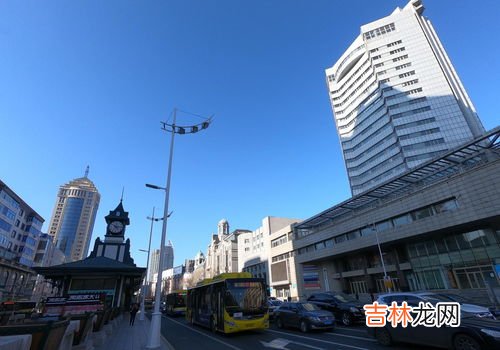 雷峰塔是哪座城市的建筑,雷峰塔位于哪座城市