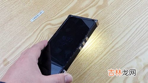 三星手机的手电怎么开,三星S4手电筒在哪里怎么使用?