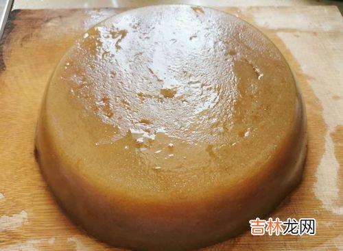 三氧化二铁什么颜色,“三氧化二铁”的外观颜色是?
