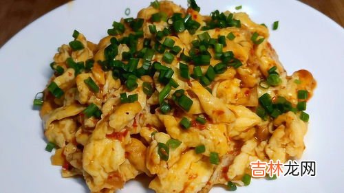山蘑炒鸡蛋如何做,蘑菇炒鸡蛋怎么炒好吃