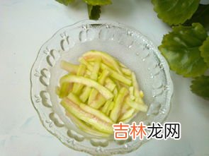 青杏怎么腌制,青杏如何腌制，腌制好的是又酸又甜又脆可口开胃的那种。