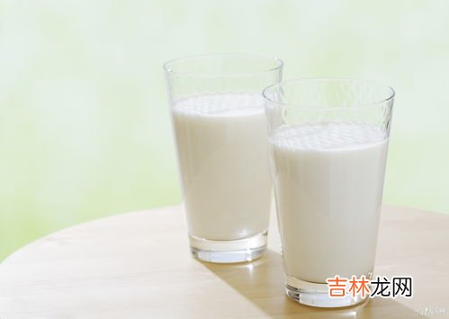 纯牛奶和鲜牛奶的区别,纯牛奶和鲜牛奶的区别是什么