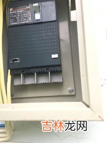 电闸往上是开还是往下,请问电闸往上是开还是关?