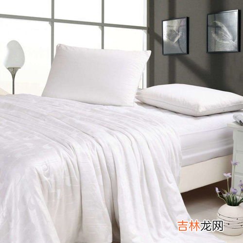 蚕丝被是什么季节盖的,蚕丝被什么季节盖好