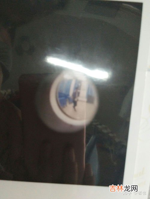 男生手腕戴皮筋的含义是什么,男生手上戴小皮筋是什么意思 小皮筋送新的还是用过的