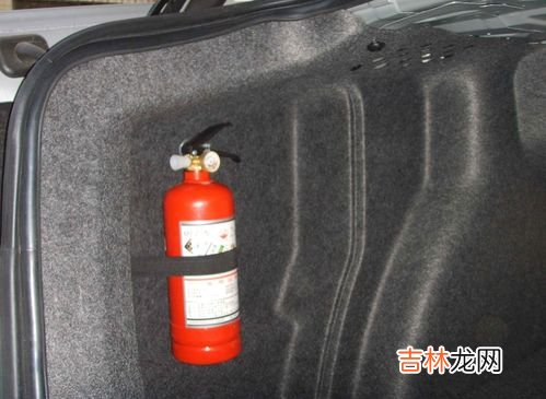 灭火器夏天可以放车里吗,灭火器夏天可以放在车里面吗?
