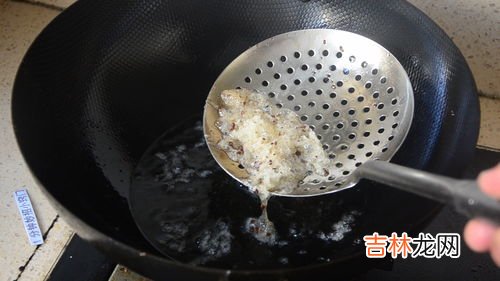 炸东西的油里面有杂质怎么办,炸东西剩的油怎么处理干净