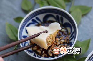 饺子馅有水放点啥能吸干,饺子馅有水放点啥能吸干？