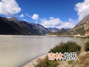 然乌湖海拔多少米高,然乌湖地形奇特景色优美