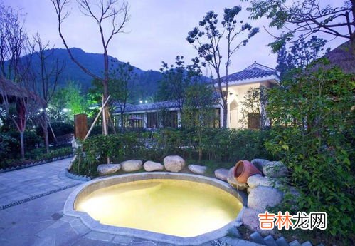 温泉私汤可以在水里做吗,想去泡私密温泉,两个人的那种,但是朋友说泡温泉不卫生,谁都泡。。是么。。?怎么避免和消毒?