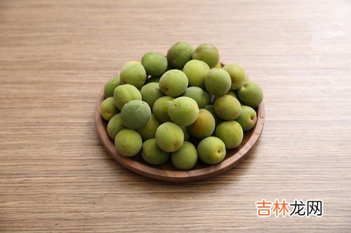 青梅怎么吃,青梅有什么吃法？除了腌制和泡酒？