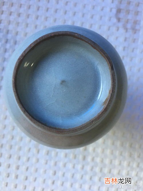 宋代汝窑瓷器鉴定特征是啥,宋代汝窑的特点是什么？