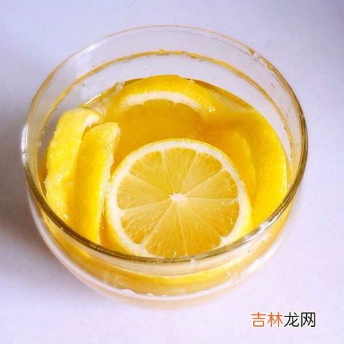 柠檬泡蜂蜜有什么功效,蜂蜜柠檬有什么功效?