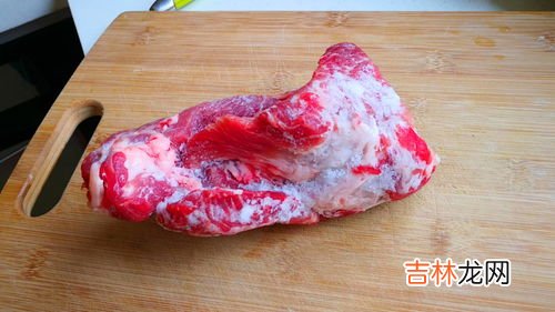 冰箱冻肉一年可以吃吗,冰箱冻肉一年可以吃吗