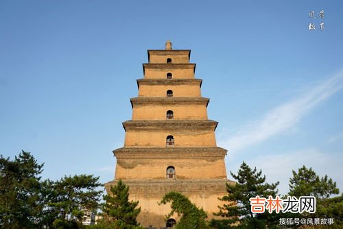 小雁塔和大雁塔的区别,西安的大雁塔和小雁塔都是雁塔,却有大小之分,但为何小雁塔比大雁塔要高?
