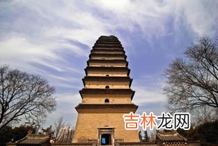 小雁塔和大雁塔的区别,西安的大雁塔和小雁塔都是雁塔,却有大小之分,但为何小雁塔比大雁塔要高?