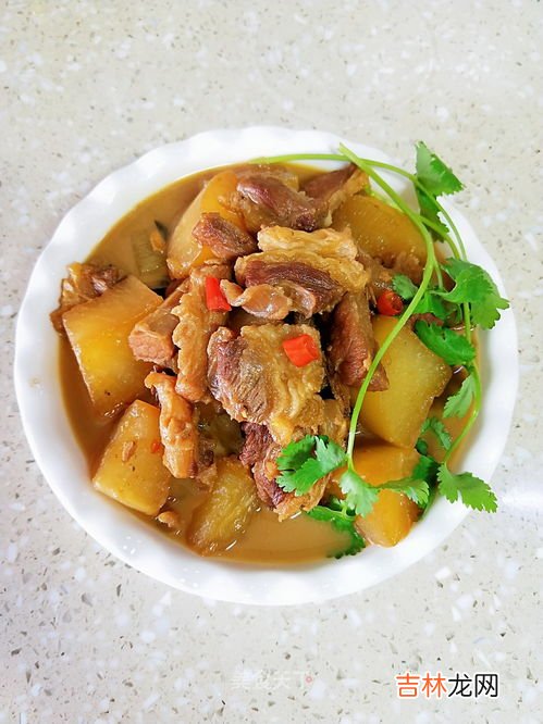 牛腩炖萝卜的功效与作用,萝卜炖牛腩的功效与作用