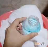 洗洁精能洗衣服吗?对衣服有伤害吗,用洗洁精洗衣服好不好 洗洁精能代替洗衣粉吗