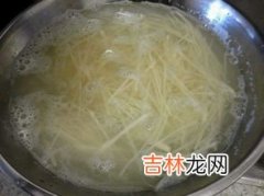 土豆丝可以泡一晚上吗,土豆丝能泡水一晚吗