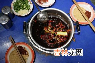 锅底糊了被熏的菜能吃吗,锅糊了地瓜有烟味了能吃吗