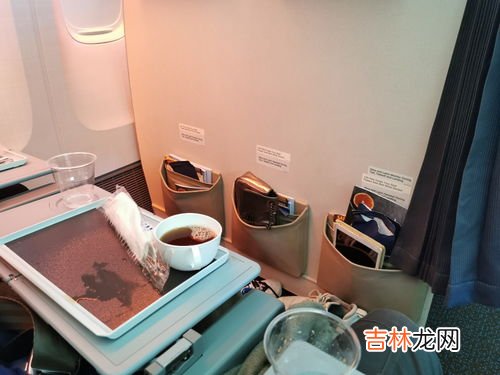 经停时乘客需要下飞机吗,飞机经停需要下飞机吗