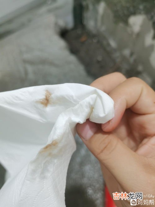 为什么会有咖啡色分泌物,为什么内裤有褐色分泌物