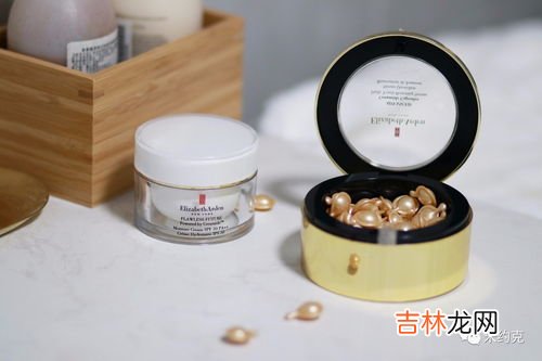 伊丽莎白雅顿金胶功效,雅顿金胶眼部精华怎么用 雅顿金胶使用量