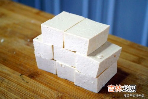 铜头铁骨豆腐腰是什么动物,有这么的一句话“铜头铁尾豆腐腰”那么是指什么动物