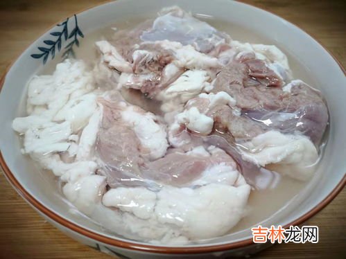 草果要不要去籽,制作油辣子使用草果用不用去籽?