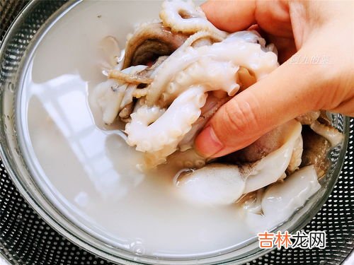 墨鱼中间白色骨怎么吃,墨鱼干肚子里白色的东西是什么,能不能吃