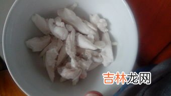 墨鱼中间白色骨怎么吃,墨鱼干肚子里白色的东西是什么,能不能吃